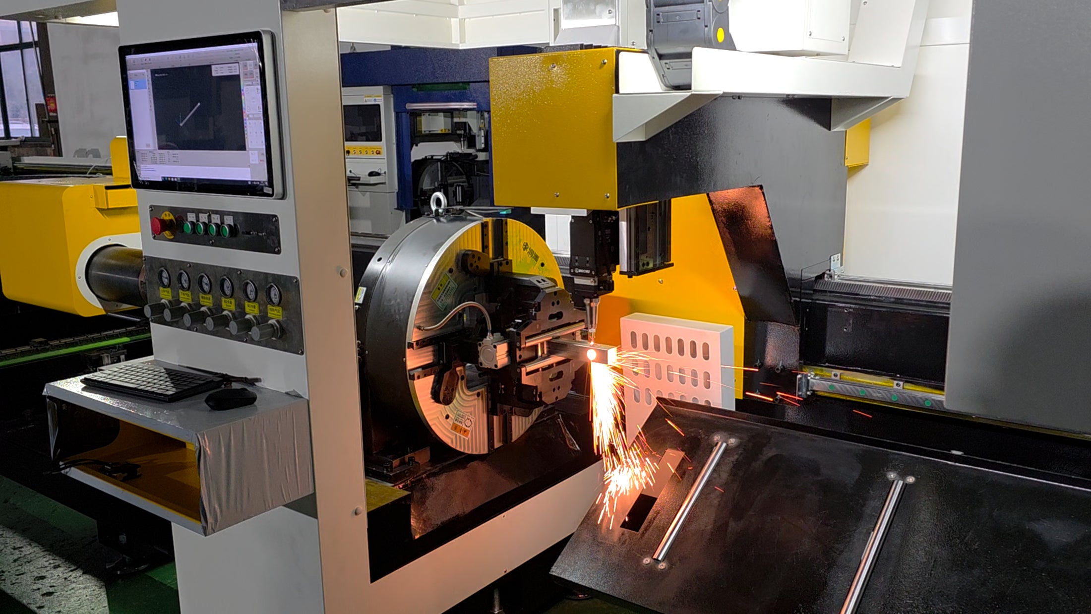 Fortress Fiber Laser Metal Tube Cutter – 3kW | 20 ft Bed | 1”–8.5” Diameter Capacity