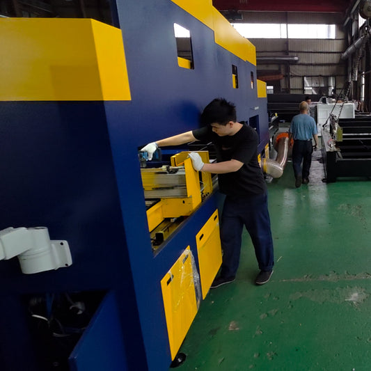 Pegasus 4kw 5' x 10' Fully Enclosed Fiber Laser & Exchange Table