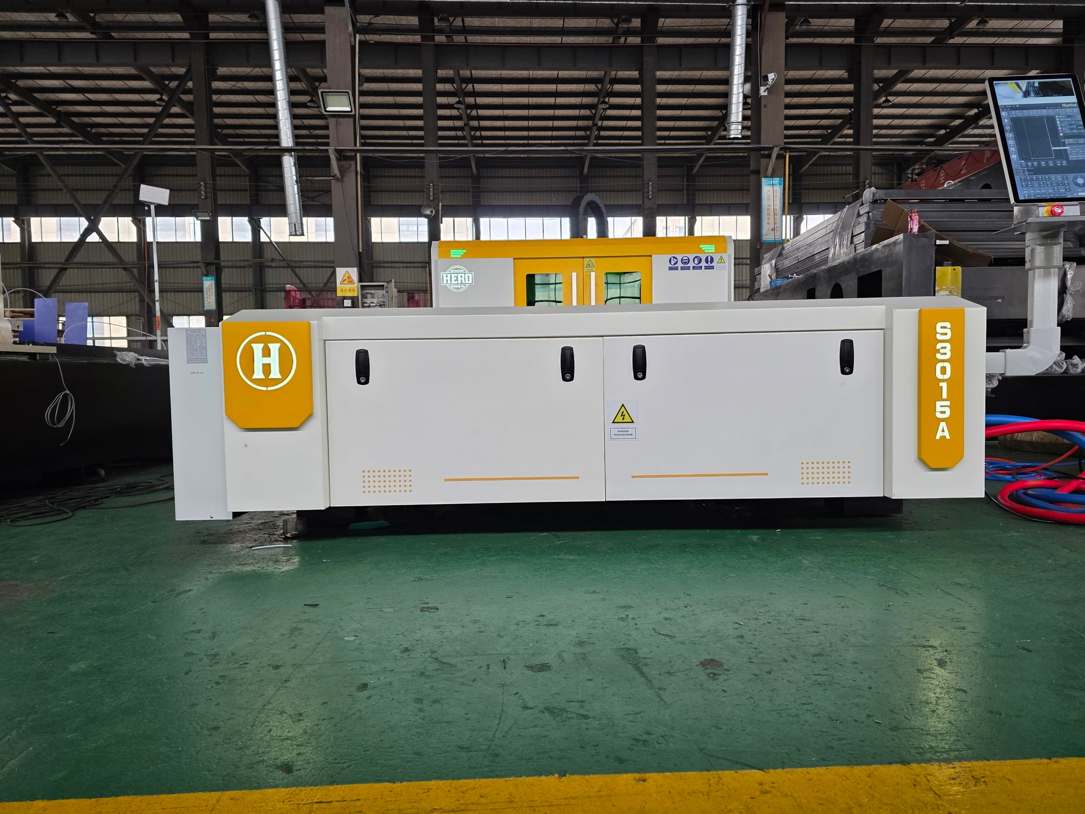 Vulcan Series 2kw  5' x 10' Open Bed Fiber Laser