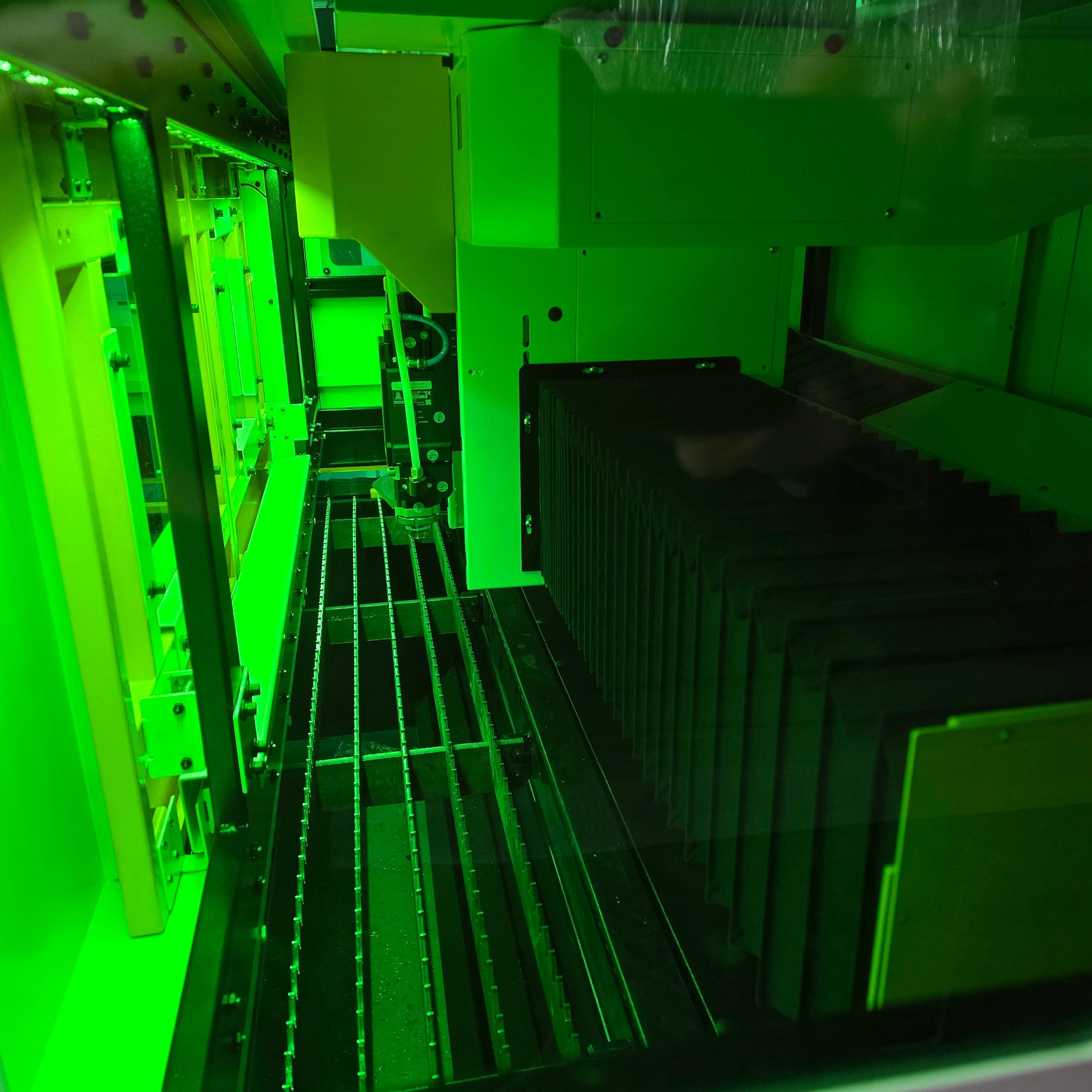 Vulcan Series 2kw  5' x 10' Open Bed Fiber Laser