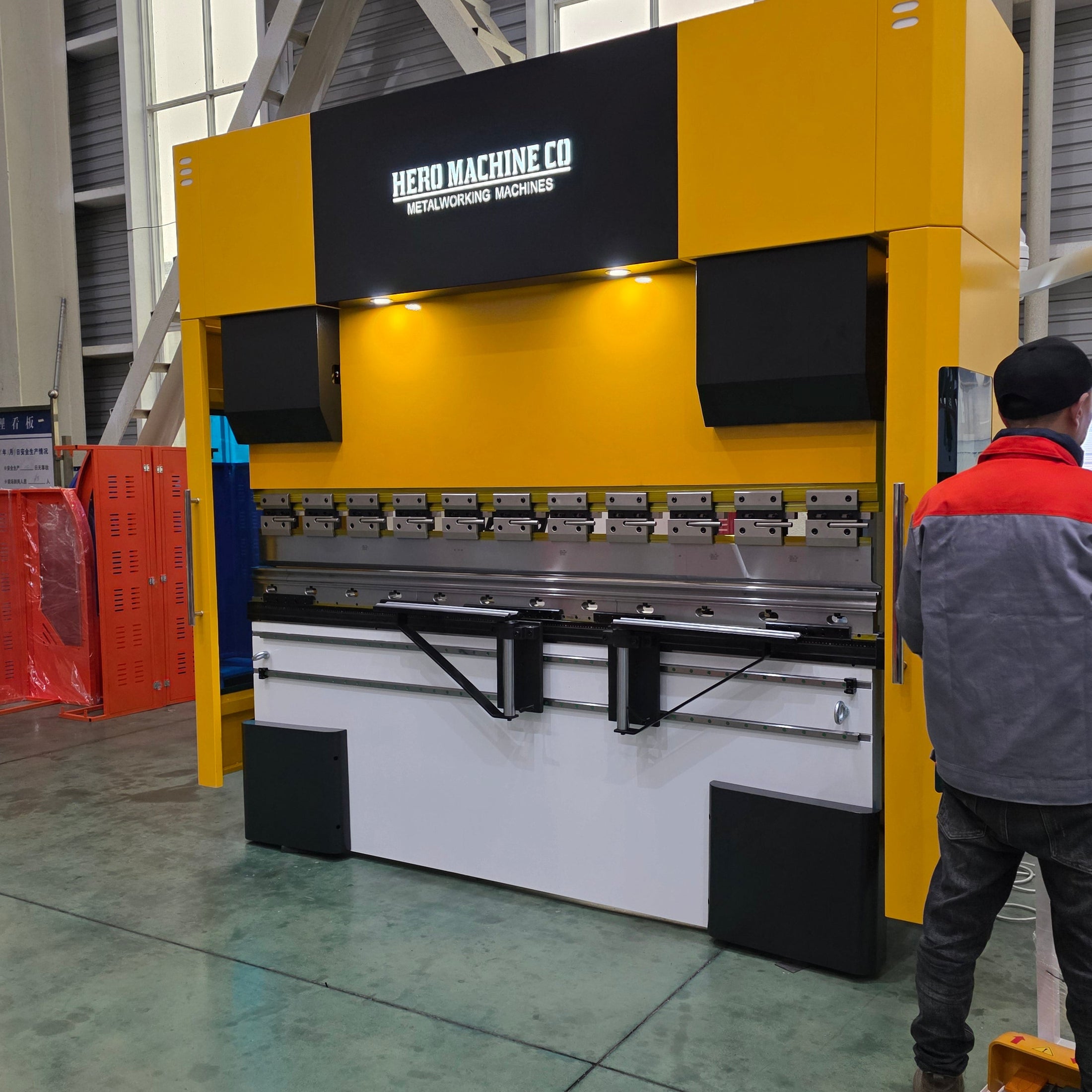 Vanguard Series (Single Phase) 4+1 Axis CNC Hydraulic Press Brakes | 4ft - 6.5ft